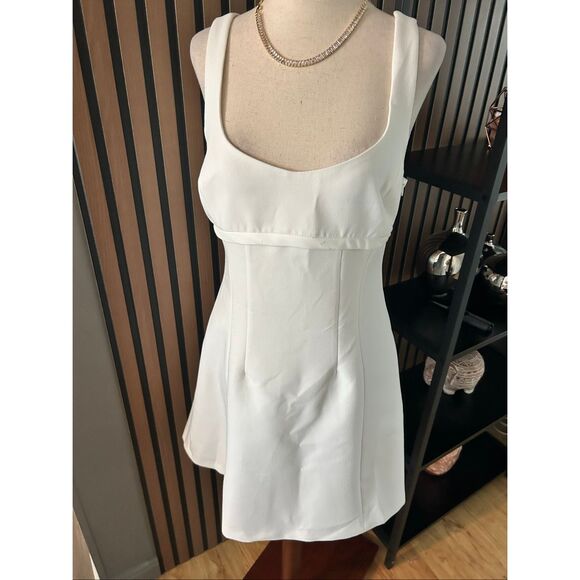 Zara white A line body countering dress size M - Picture 1 of 6